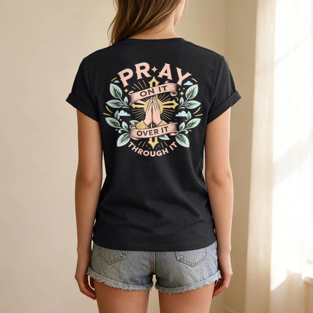 Christianartworkshop Camiseta de mujer con cuello en V y manga enrollada con nudo lateral "Pray On It" - image 4
