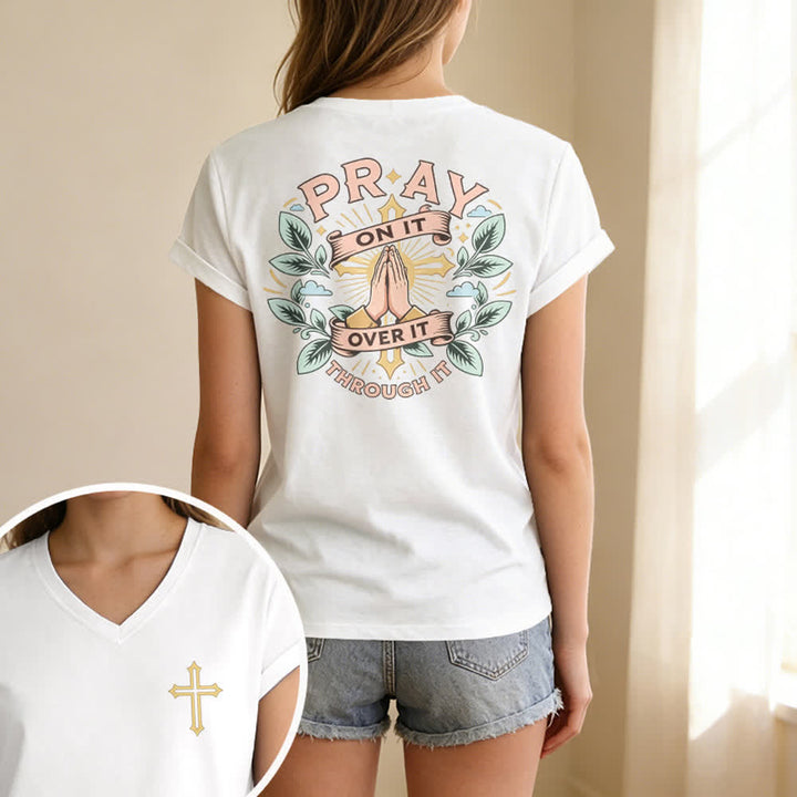 Christianartworkshop Camiseta de mujer con cuello en V y manga enrollada con nudo lateral "Pray On It" - image 9