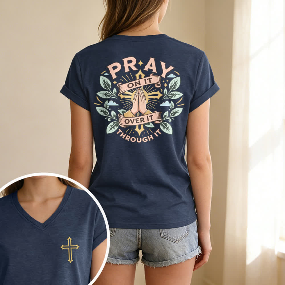 Christianartworkshop Camiseta de mujer con cuello en V y manga enrollada con nudo lateral "Pray On It" - image 39