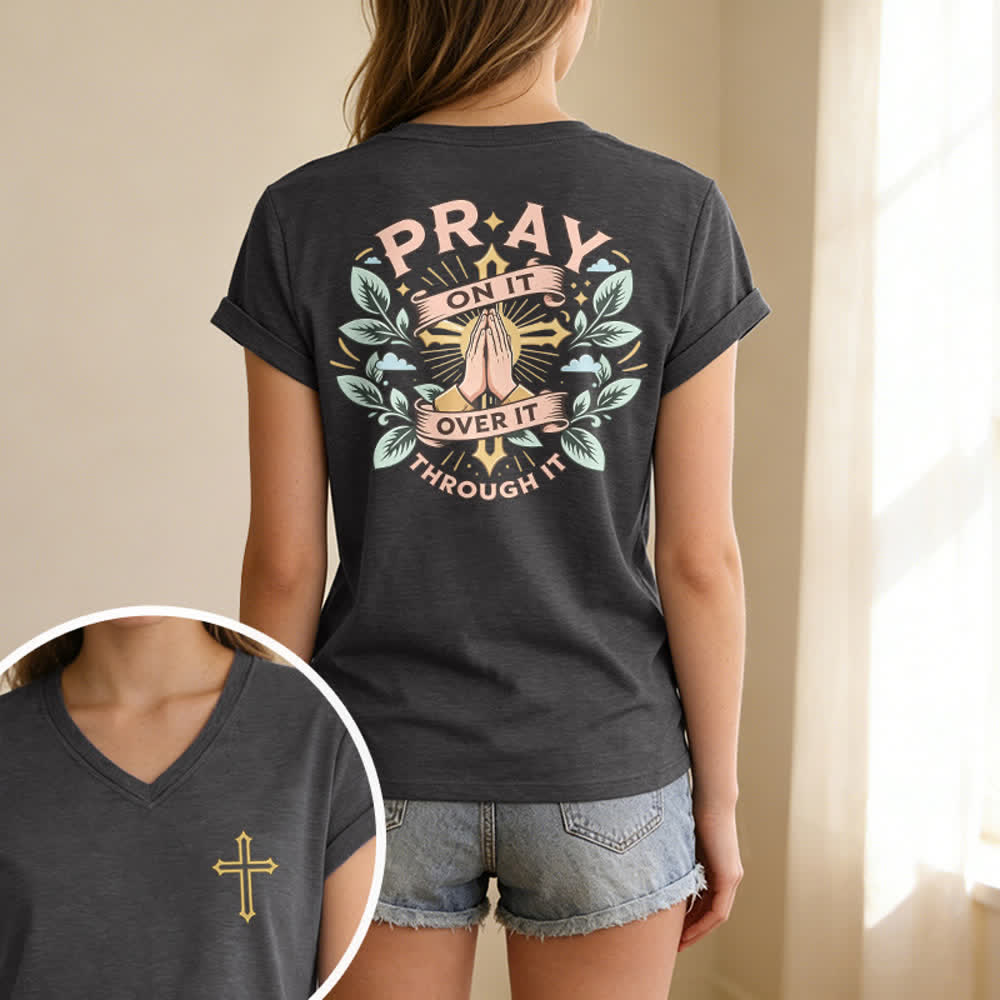 Christianartworkshop Camiseta de mujer con cuello en V y manga enrollada con nudo lateral "Pray On It" - image 33