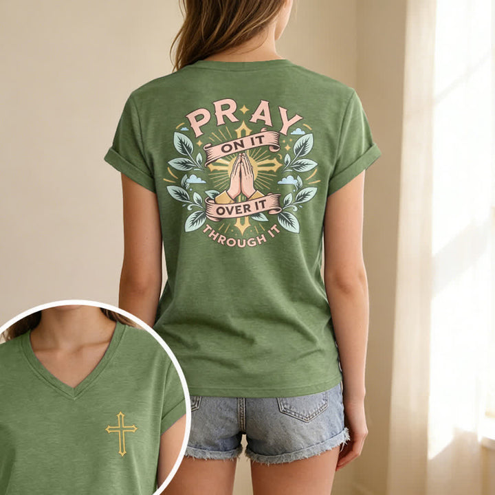Christianartworkshop Camiseta de mujer con cuello en V y manga enrollada con nudo lateral "Pray On It" - image 63