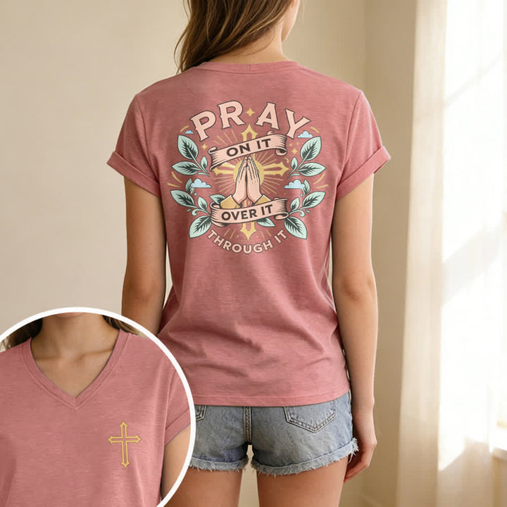 Christianartworkshop Camiseta de mujer con cuello en V y manga enrollada con nudo lateral "Pray On It" - image 27