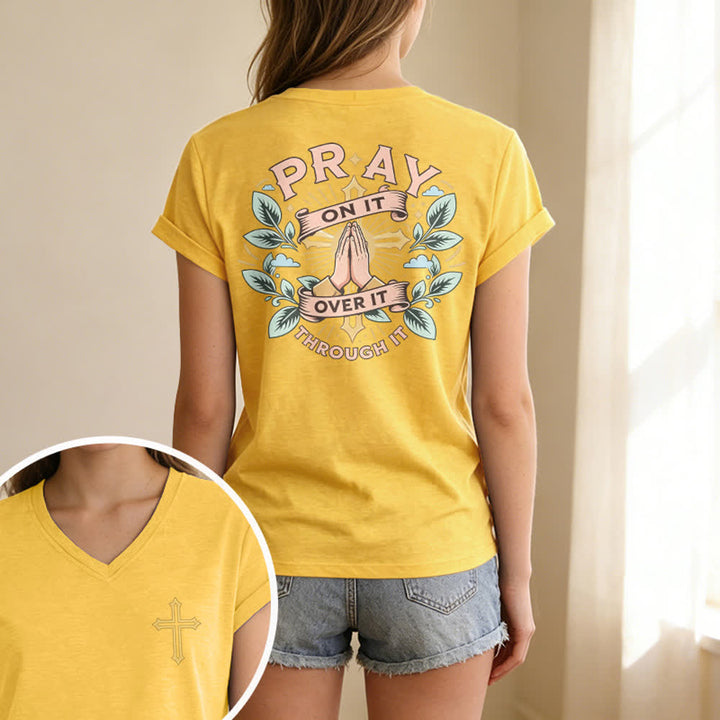 Christianartworkshop Camiseta de mujer con cuello en V y manga enrollada con nudo lateral "Pray On It" - image 45
