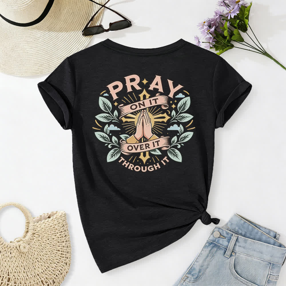 Christianartworkshop Camiseta de mujer con cuello en V y manga enrollada con nudo lateral "Pray On It" - image 1