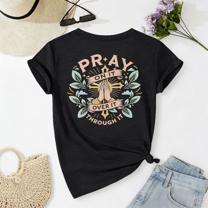 Christianartworkshop Camiseta de mujer con cuello en V y manga enrollada con nudo lateral "Pray On It" - image 1