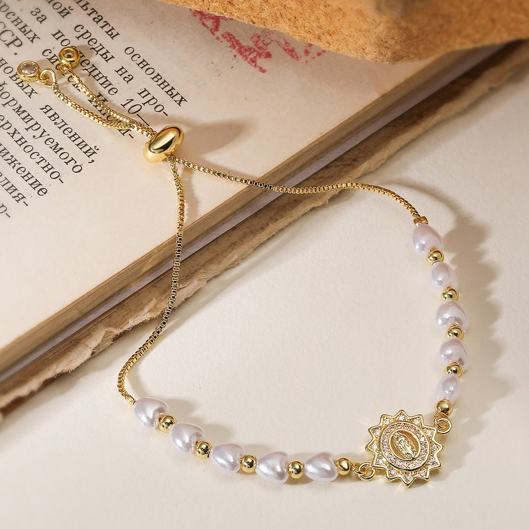 Christianartworkshop Pulsera de perlas con medallón sagrado de estilo variado y refinado: un símbolo de fortaleza espiritual serena para el uso diario. - Con forma de estrella de rayos de sol - image 3