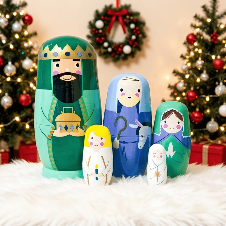 Christianartworkshop Muñecas rusas de madera con escena de la Natividad: Una reinterpretación caprichosa de la Noche Santa. - image 2