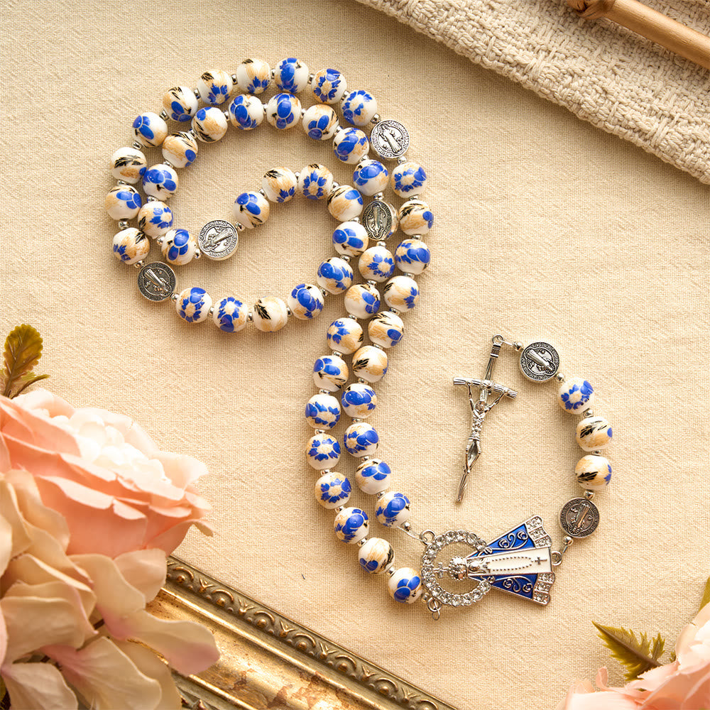 Christianartworkshop Rosario de cerámica floral azul y blanco con medallas de San Benito y Nuestra Señora - image 28