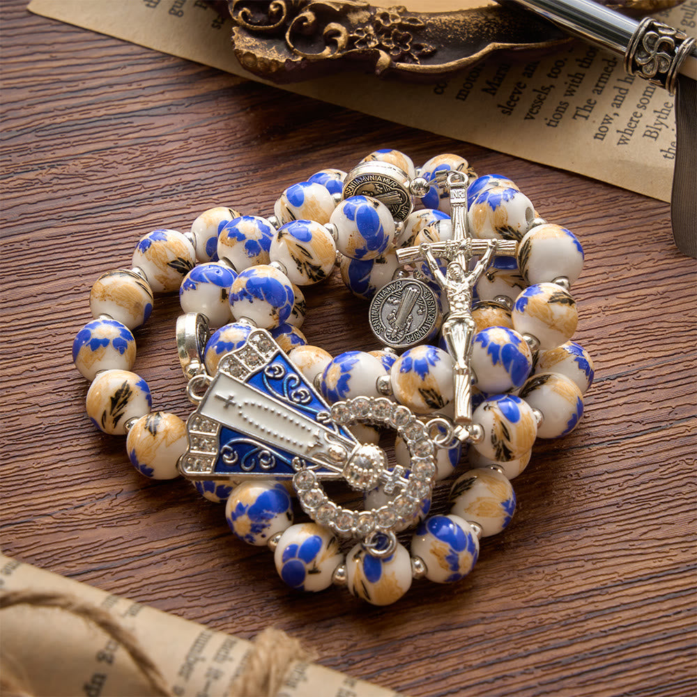 Christianartworkshop Rosario de cerámica floral azul y blanco con medallas de San Benito y Nuestra Señora - image 30