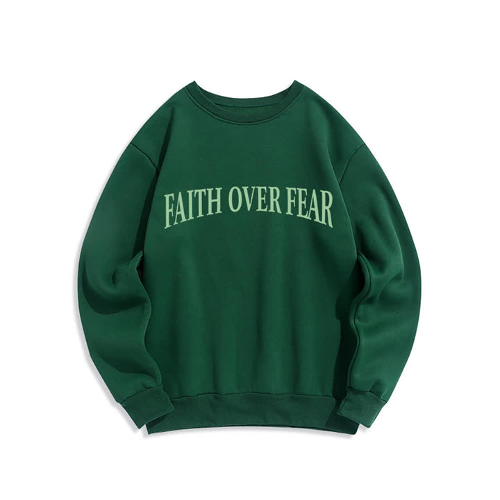 Christianartworkshop Sudaderas de cuello redondo con forro polar y estampado de cruz "Fe sobre el miedo" - image 17