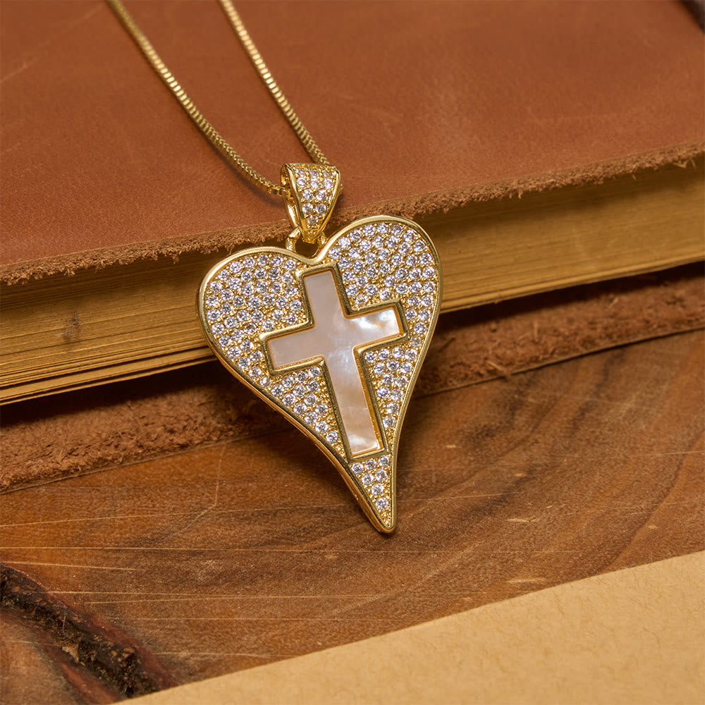 Christianartworkshop Collar con corazón de circonitas pavé y cruz de nácar: emblema de sincera devoción celestial. - Cruz - image 0