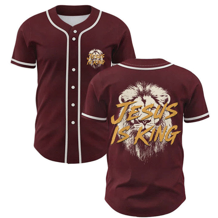 Camiseta de béisbol con gráfico del león "Jesús es rey" de Christianartworkshop - Vino - 5XL - image 28