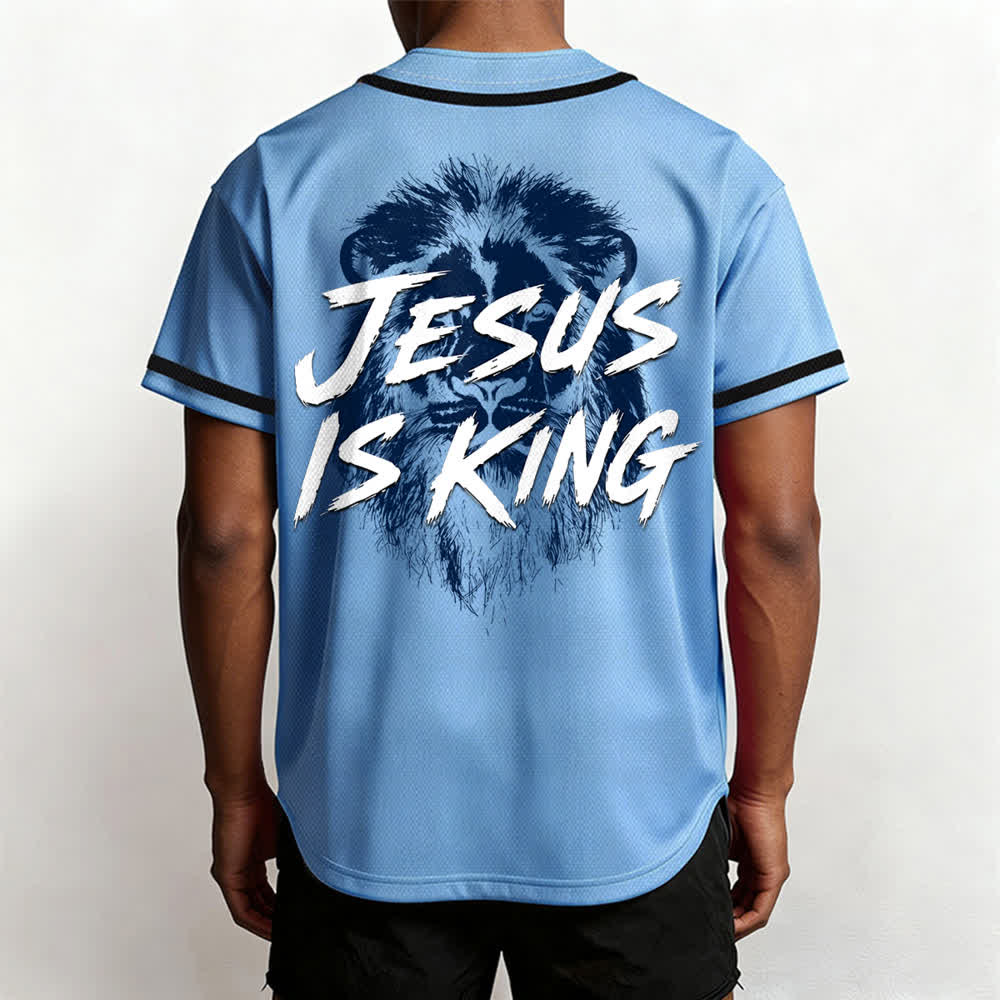 Christianartworkshop Camiseta de béisbol de malla con estampado de león "Jesús es Rey" - image 40