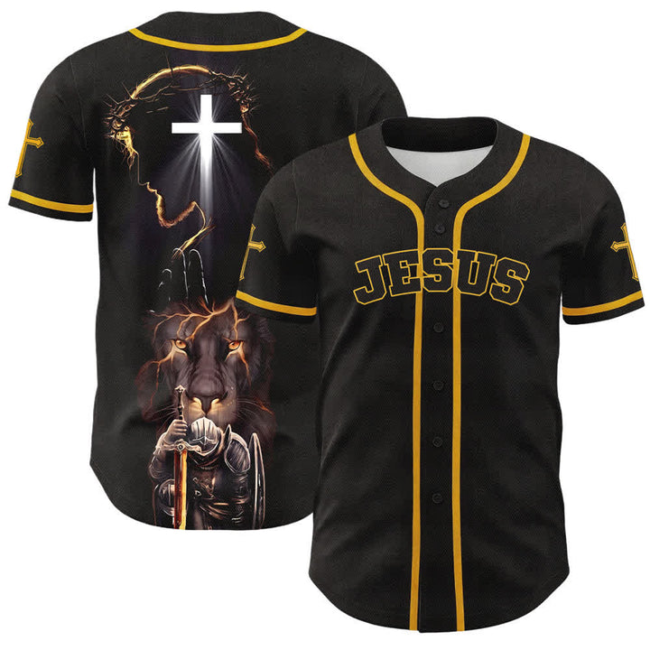 Camiseta de béisbol negra con botones y armadura de león de Christianartworkshop con Jesús. - Amarillo - 5XL - image 14