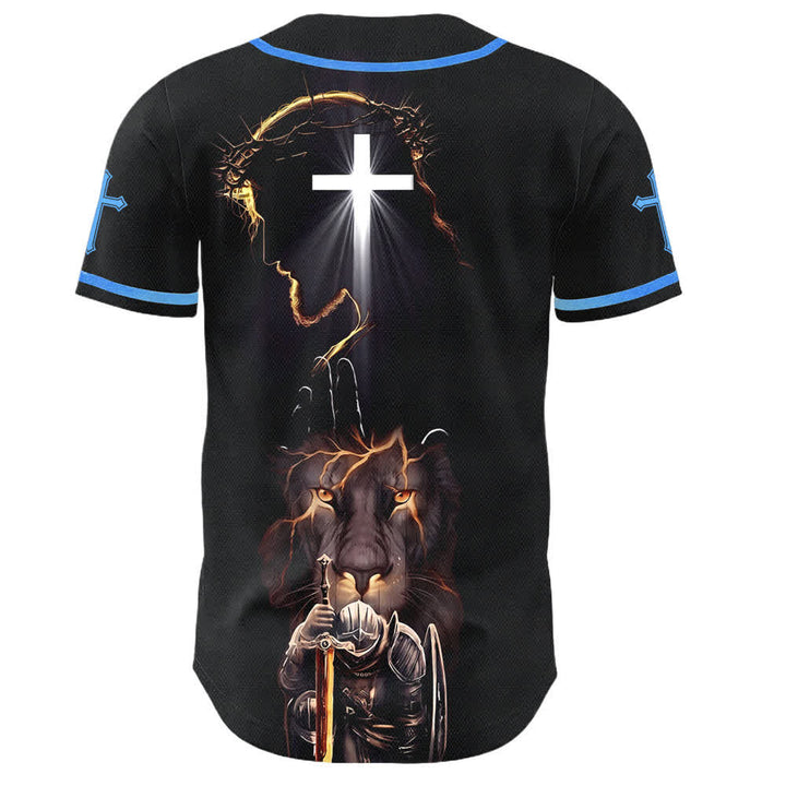 Camiseta de béisbol negra con botones y armadura de león de Christianartworkshop con Jesús. - image 29