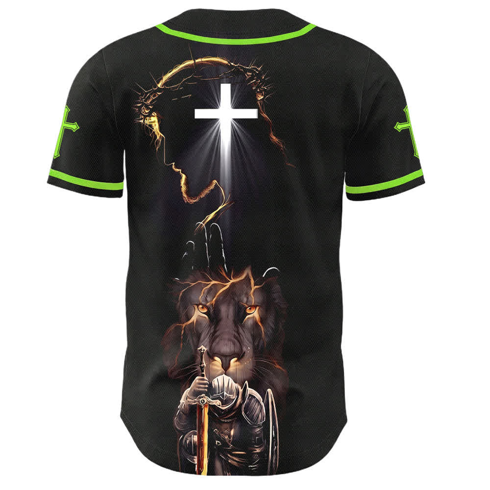Camiseta de béisbol negra con botones y armadura de león de Christianartworkshop con Jesús. - image 50