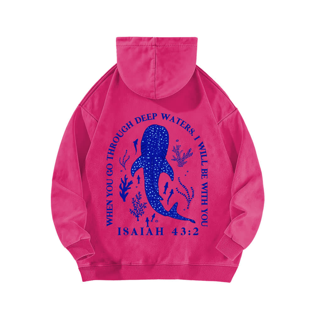 Christianartworkshop Sudadera con capucha lavada con diseño de tiburón ballena en aguas profundas (Isaías 43:2) - image 16