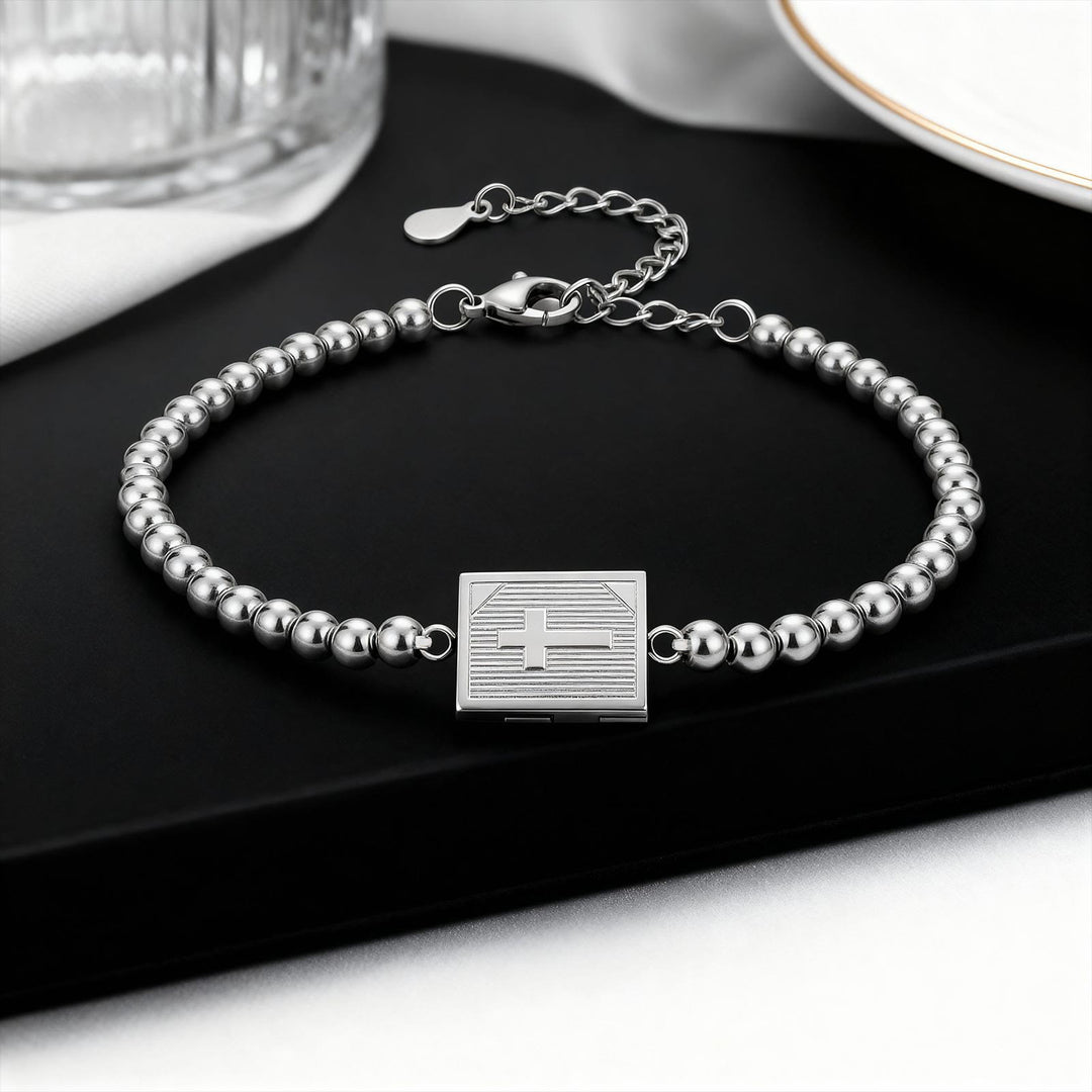 Christianartworkshop Pulsera con medallón en forma de libro que se puede abrir y cuenta en forma de cruz: símbolo de una preciada devoción interior. - Plata - image 3
