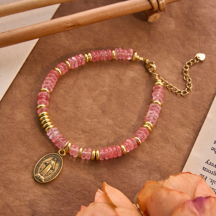 Christianartworkshop Pulsera de piedra natural con cuentas en forma de disco y la imagen de Nuestra Señora: Emblema de la suave intercesión celestial. - Cristal de cereza - image 2