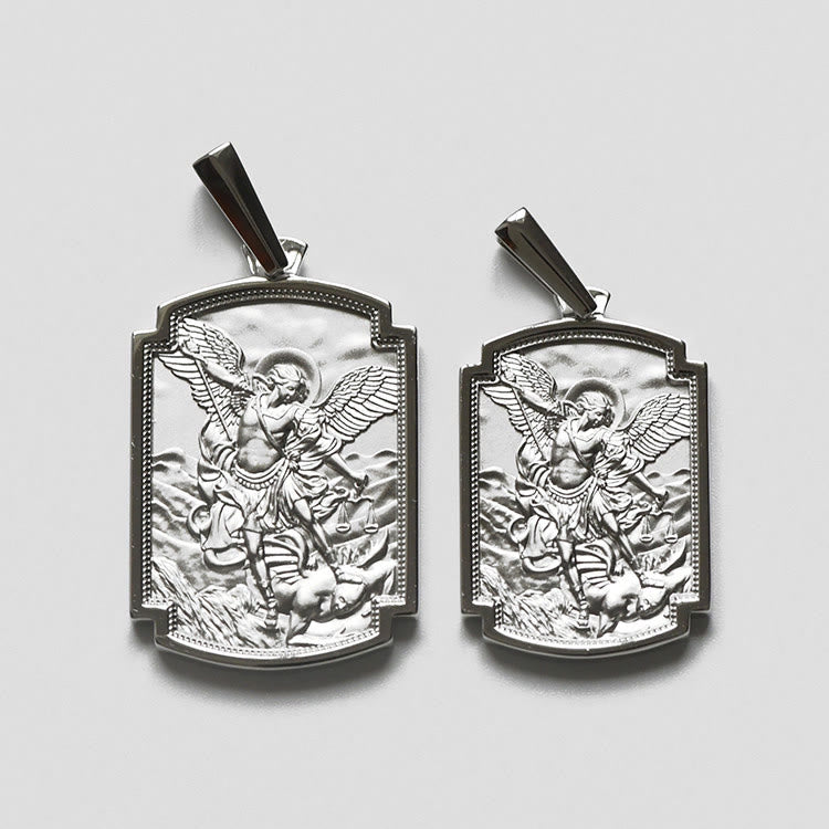 Christianartworkshop Colgante de plata esterlina con versículo bíblico de San Miguel: símbolo de santa defensa. - image 1
