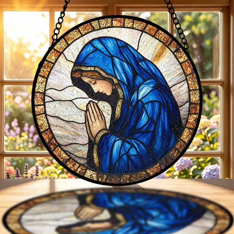 Christianartworkshop Atrapasueños de vidrieras con la Virgen María orando: Emblema de la pura gracia celestial. - image 1