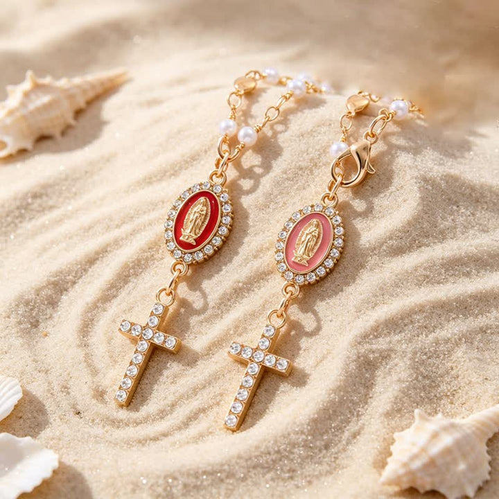 Christianartworkshop Charm para coche con cruz de Nuestra Señora y borde de gema ovalada: símbolo de consuelo divino constante. - image 2