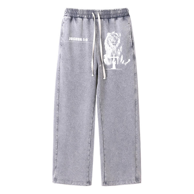Christianartworkshop Pantalones deportivos lavados de corte relajado con el lema "Coraje de león" de Josué 1:9 - Gris - 2XL - image 18