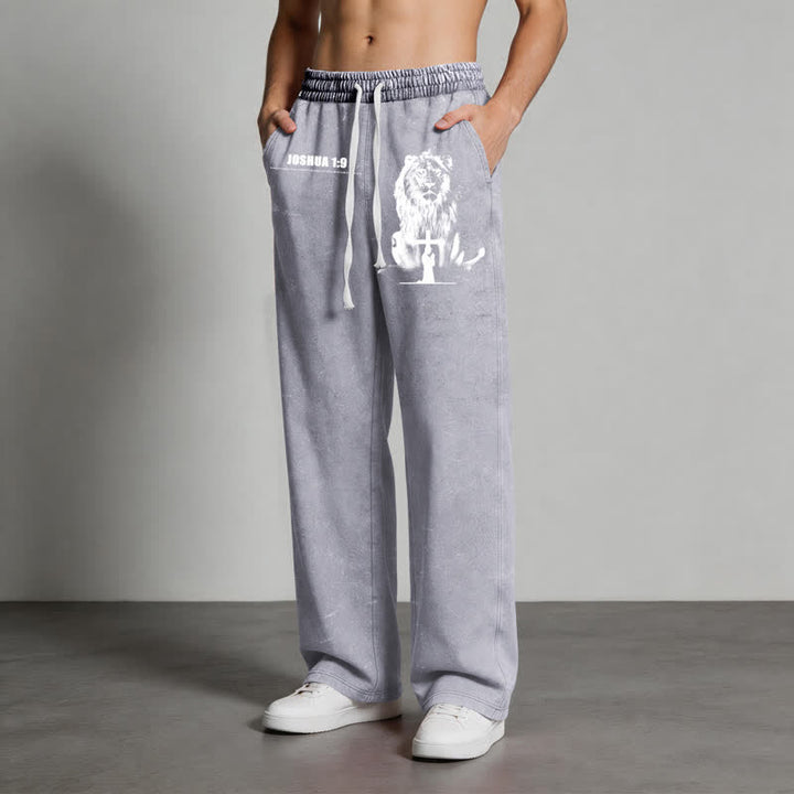 Christianartworkshop Pantalones deportivos lavados de corte relajado con el lema "Coraje de león" de Josué 1:9 - image 22