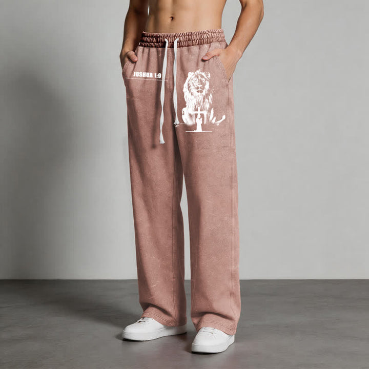 Christianartworkshop Pantalones deportivos lavados de corte relajado con el lema "Coraje de león" de Josué 1:9 - image 46