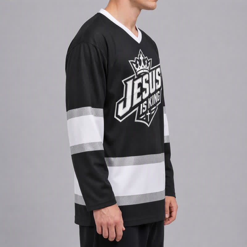 Christianartworkshop Camiseta de hockey urbana negra con el lema "Jesús es Rey" - image 6