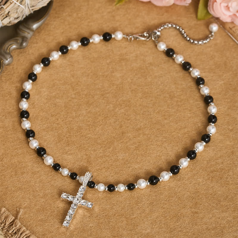 Christianartworkshop Collar con colgante de cruz de perlas brillantes pulidas: símbolo de guía celestial constante. - Cruz - image 0