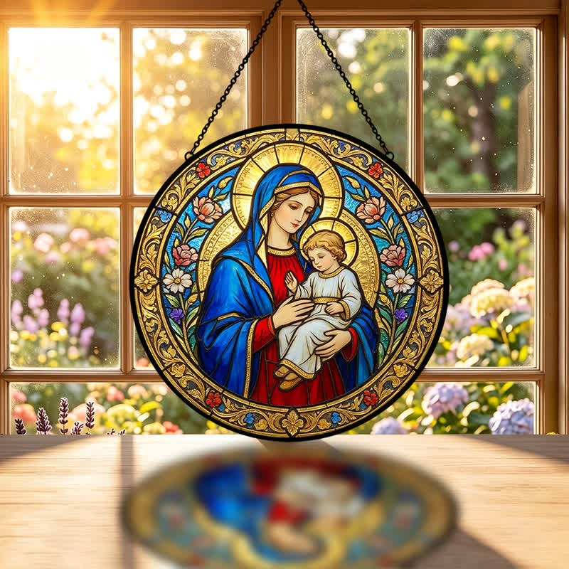 Christianartworkshop Atrapasueños de cristal antiguo de Nuestra Señora y el Niño Jesús: Emblema de la tierna gracia celestial. - image 1