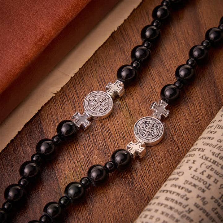 Christianartworkshop Rosario elegante de cuentas acrílicas negras con medallas de San Benito: emblema de la firme protección celestial. - image 6