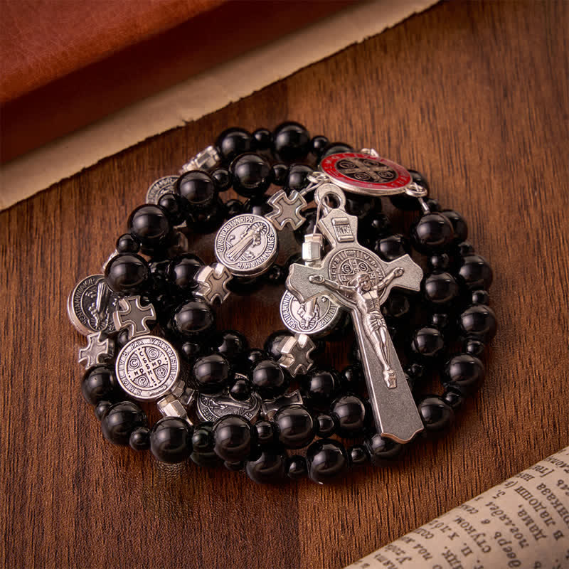 Christianartworkshop Rosario elegante de cuentas acrílicas negras con medallas de San Benito: emblema de la firme protección celestial. - image 3